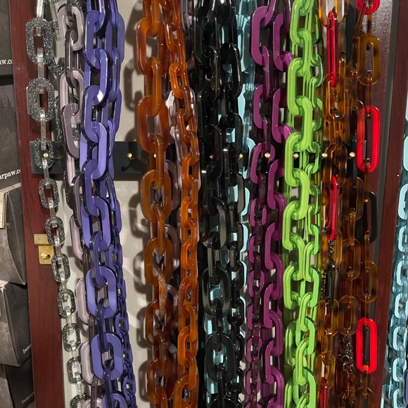 RaRa Avis chain necklace for (1) chain! - Picture 3 of 5